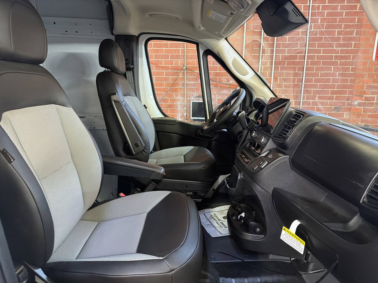 New 2026 RAM ProMaster 2500 w/ Premium Convenience Group FWD image 16