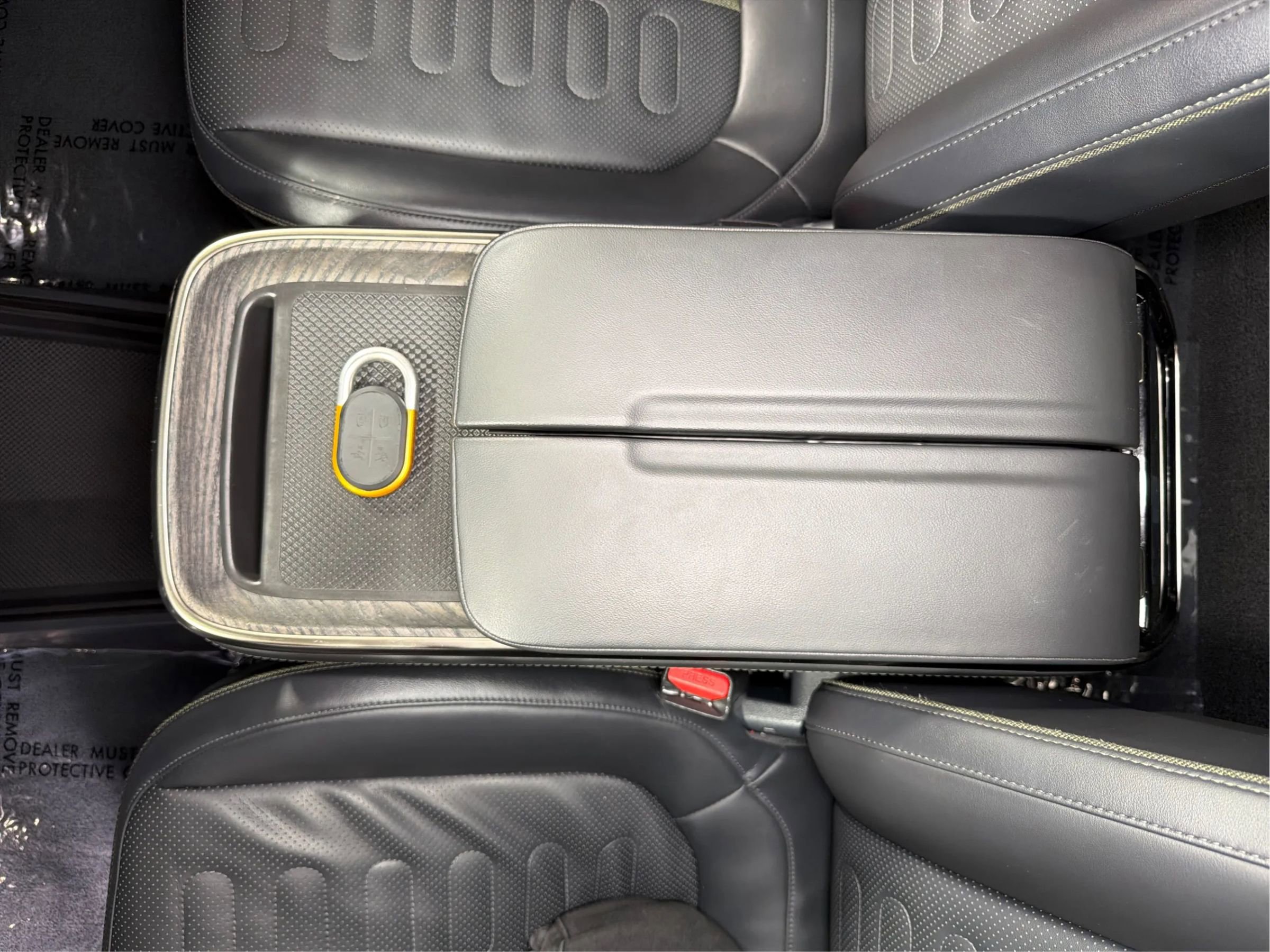 Used 2022 Rivian R1T Adventure AWD/4WD image 14