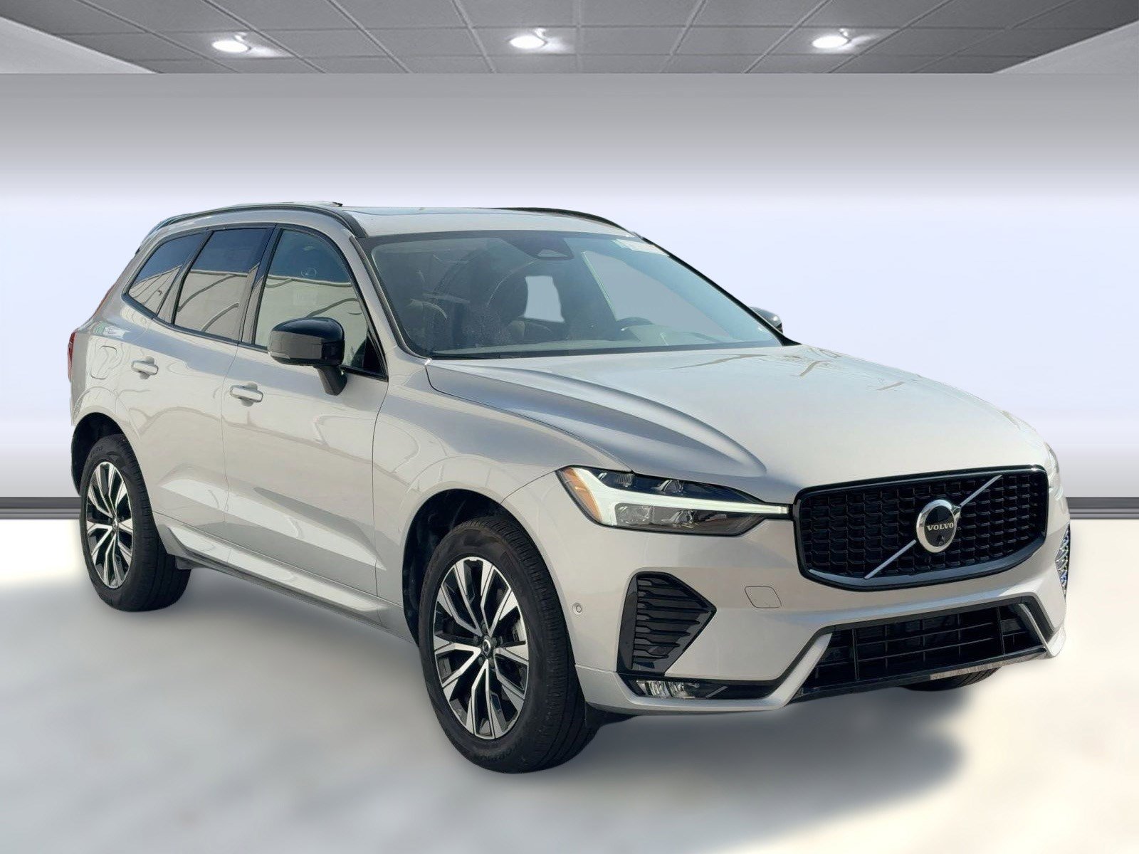 Certified 2025 Volvo XC60 B5 Plus image 7