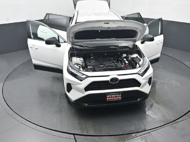 Certified 2025 Toyota RAV4 LE AWD/4WD image 51