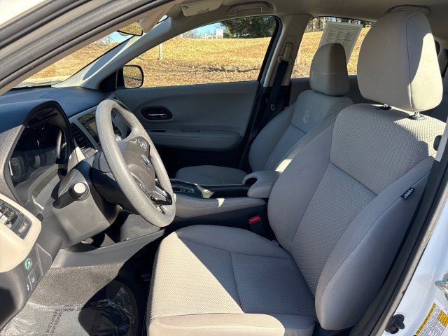 Used 2018 Honda HR-V LX image 19