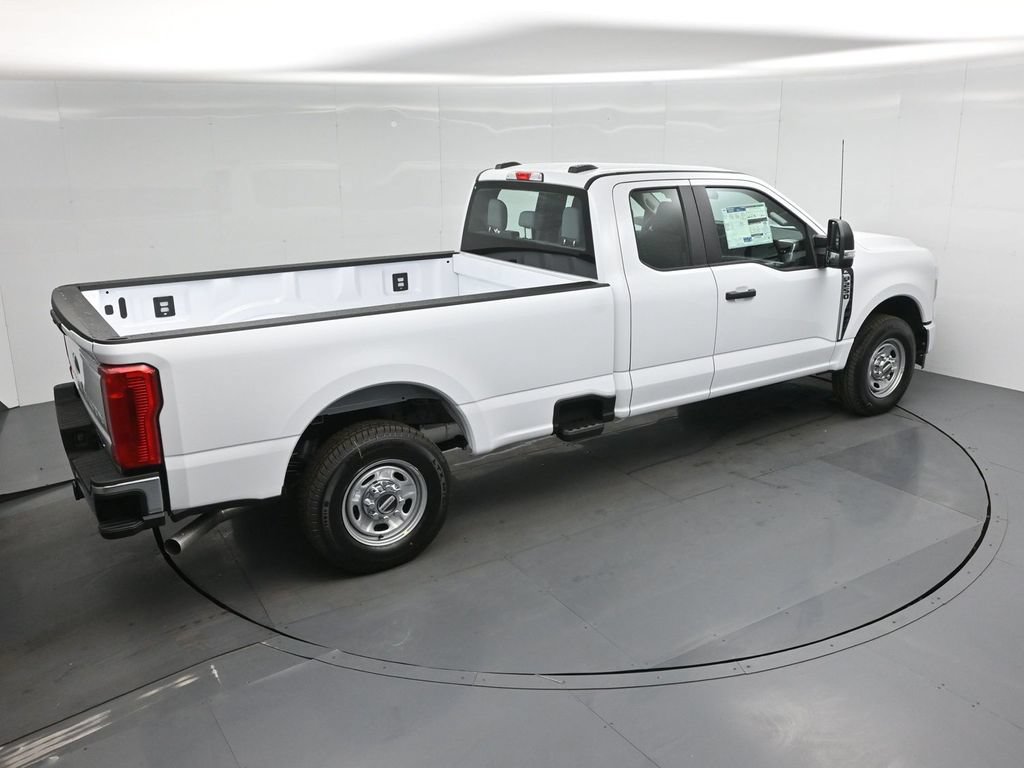 New 2026 Ford F250 XL w/ XL Chrome Package RWD image 34