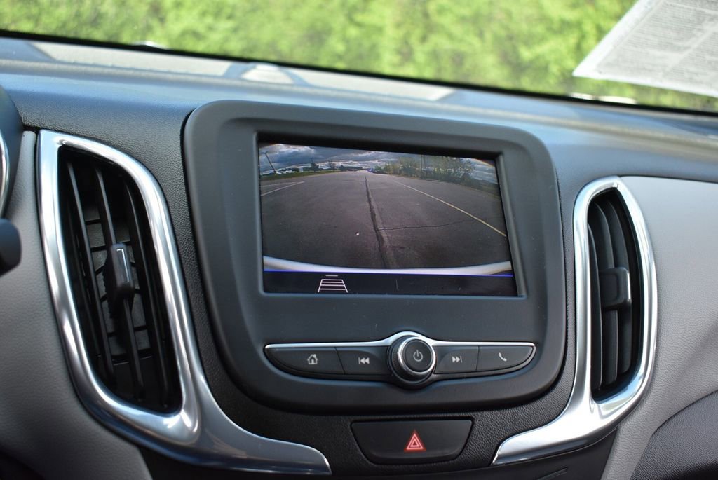 Used 2020 Chevrolet Equinox LS w/ LS Convenience Package FWD image 20
