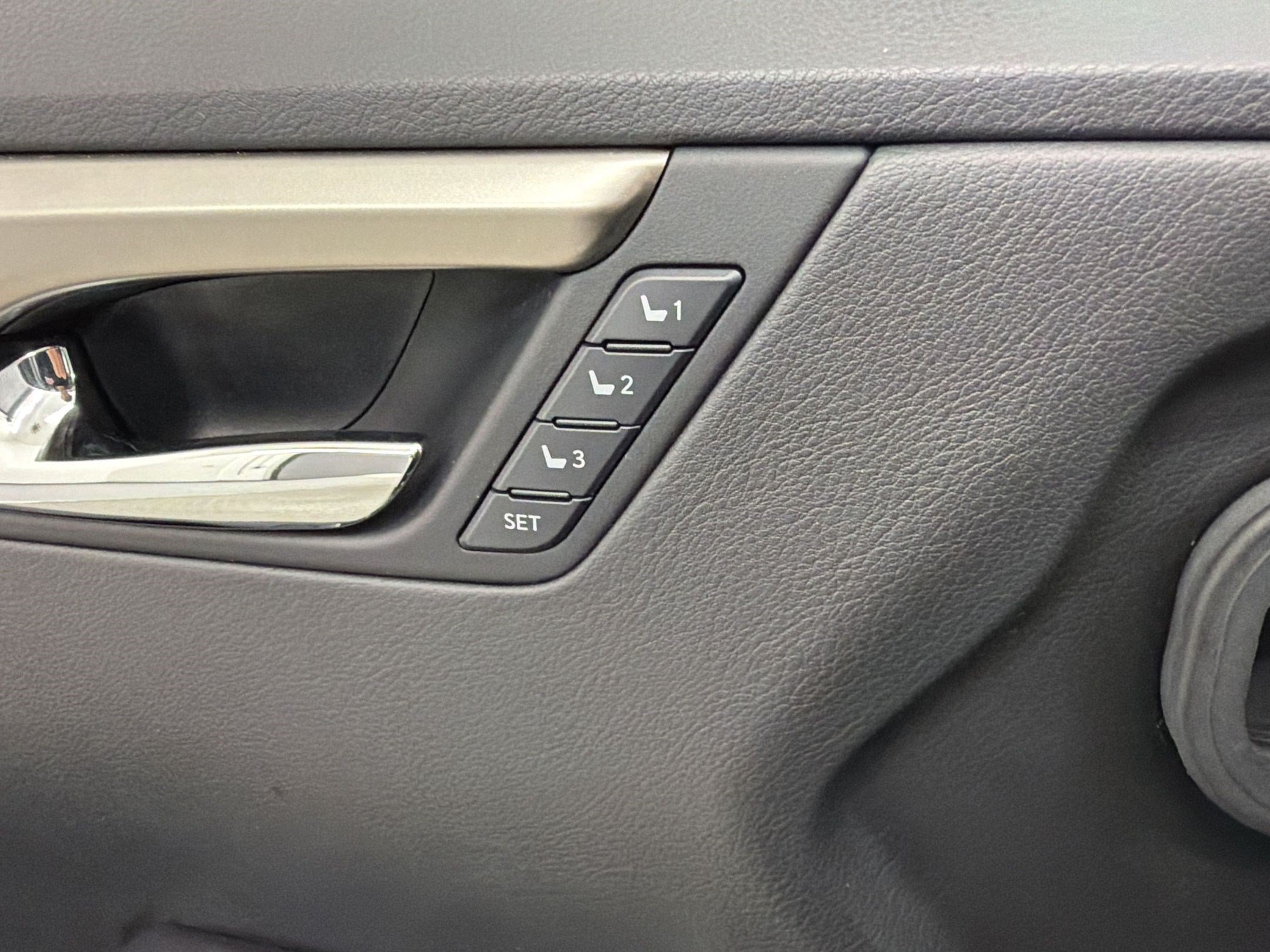 Used 2016 Lexus RX 350 AWD w/ Luxury Package image 36
