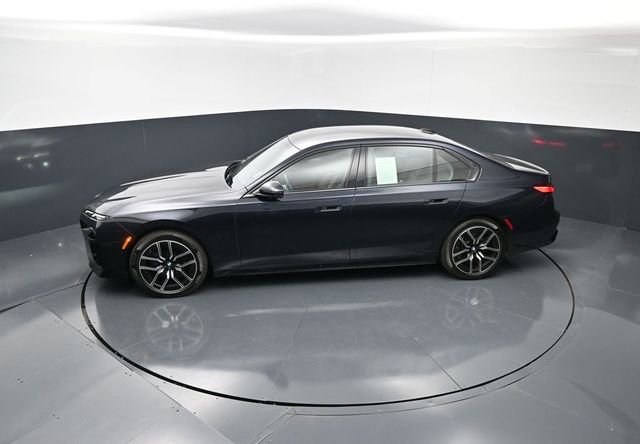 Used 2023 BMW 760i xDrive AWD/4WD image 16