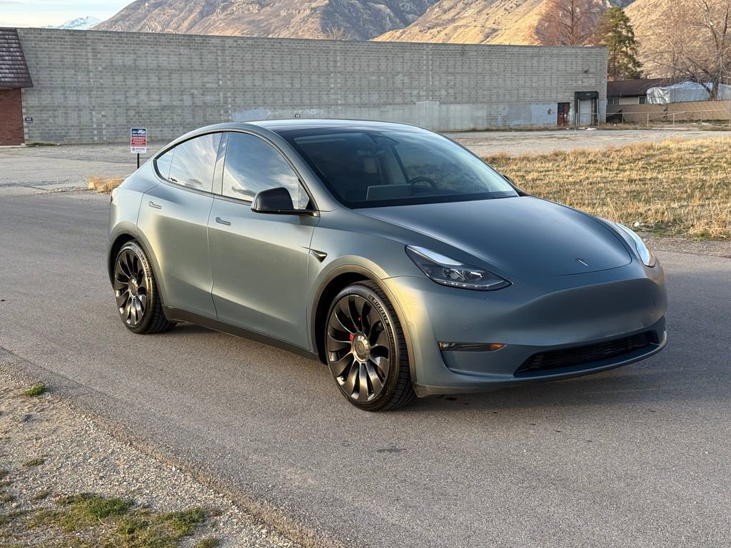 Used 2022 Tesla Model Y Performance AWD/4WD image 2