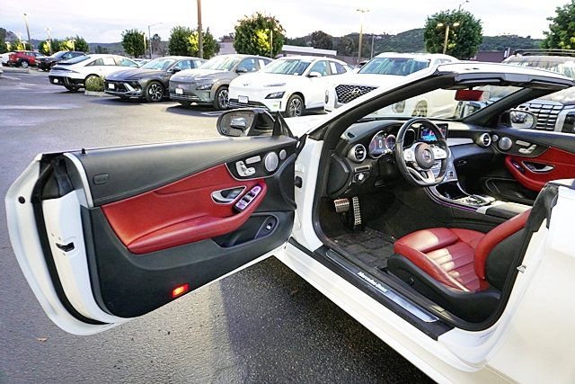 Used 2023 Mercedes-Benz C 300 Cabriolet image 40