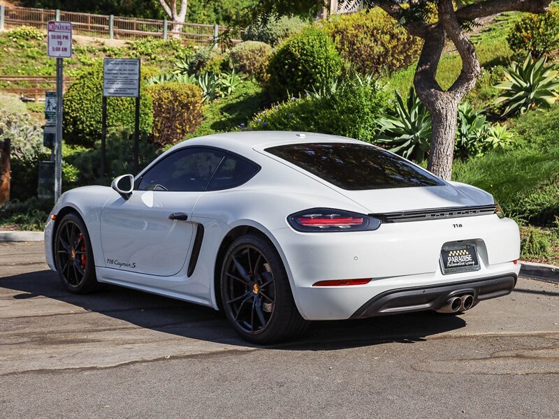 Used 2018 Porsche 718 Cayman S RWD image 4