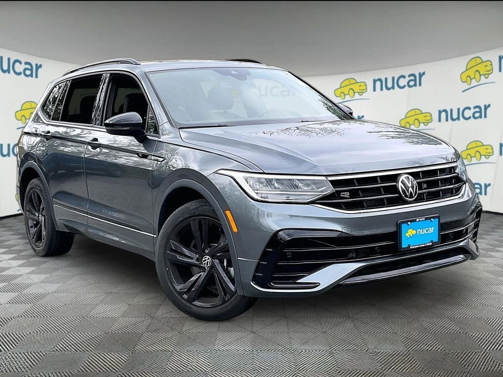 Used 2023 Volkswagen Tiguan SE R-Line AWD/4WD image 1
