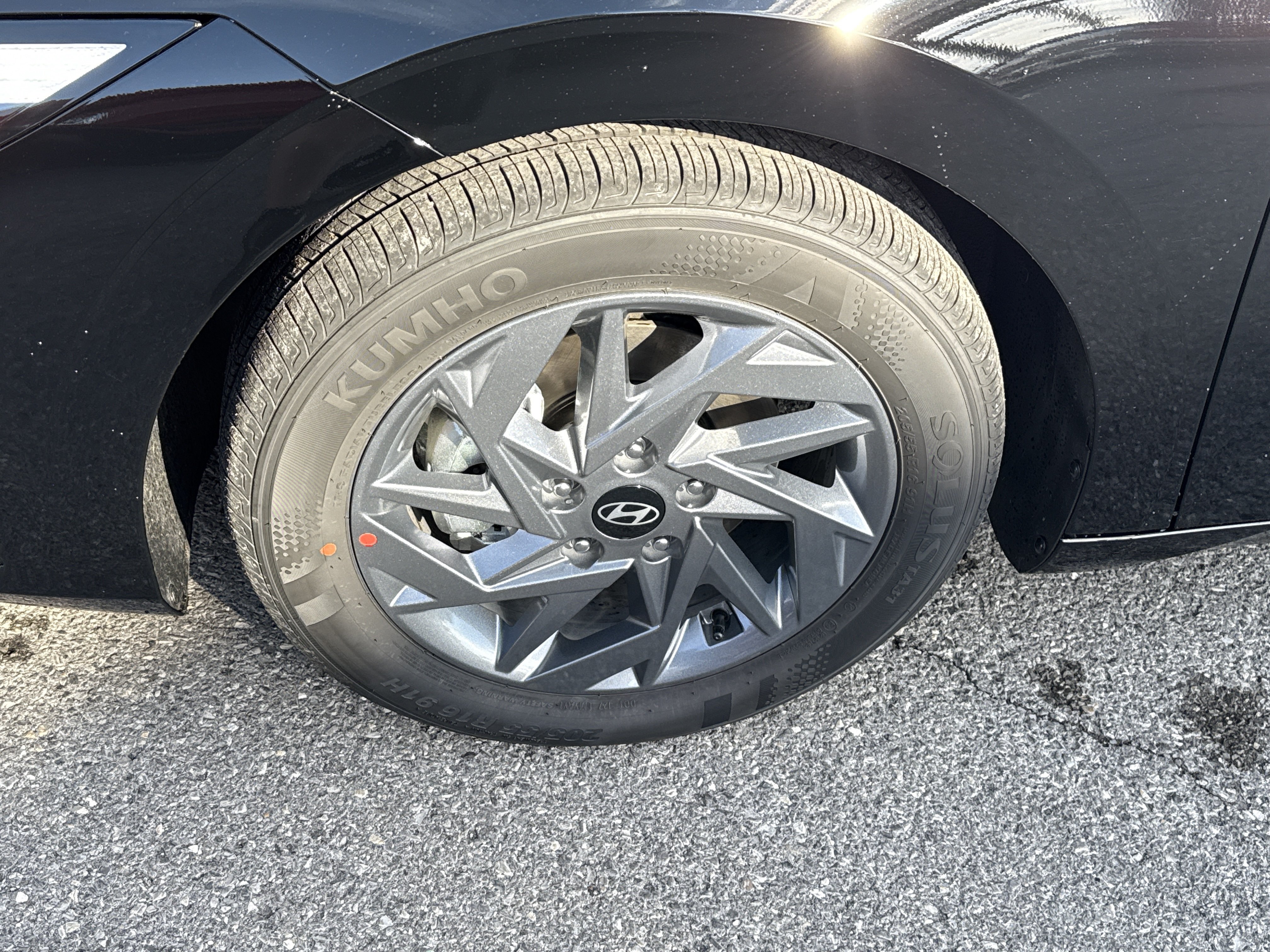 New 2026 Hyundai Elantra Hybrid FWD image 11