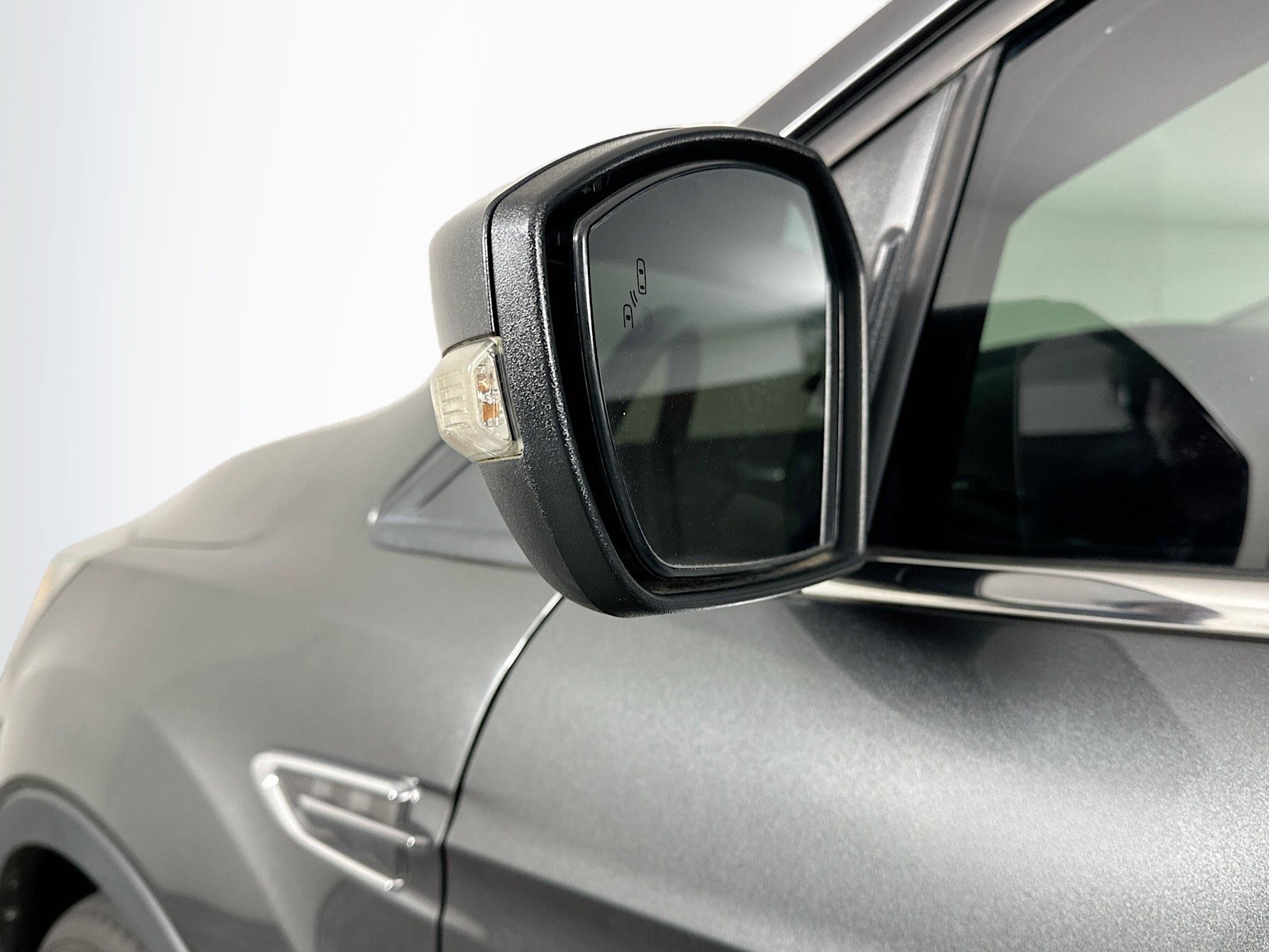 Used 2017 Ford Escape Titanium w/ Equipment Group 301A image 16