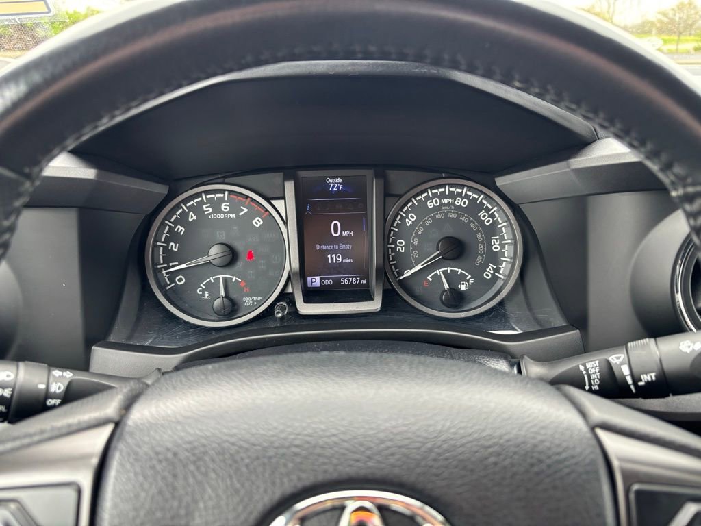 Used 2017 Toyota Tacoma TRD Off-Road w/ Tow Package (A/T) image 29