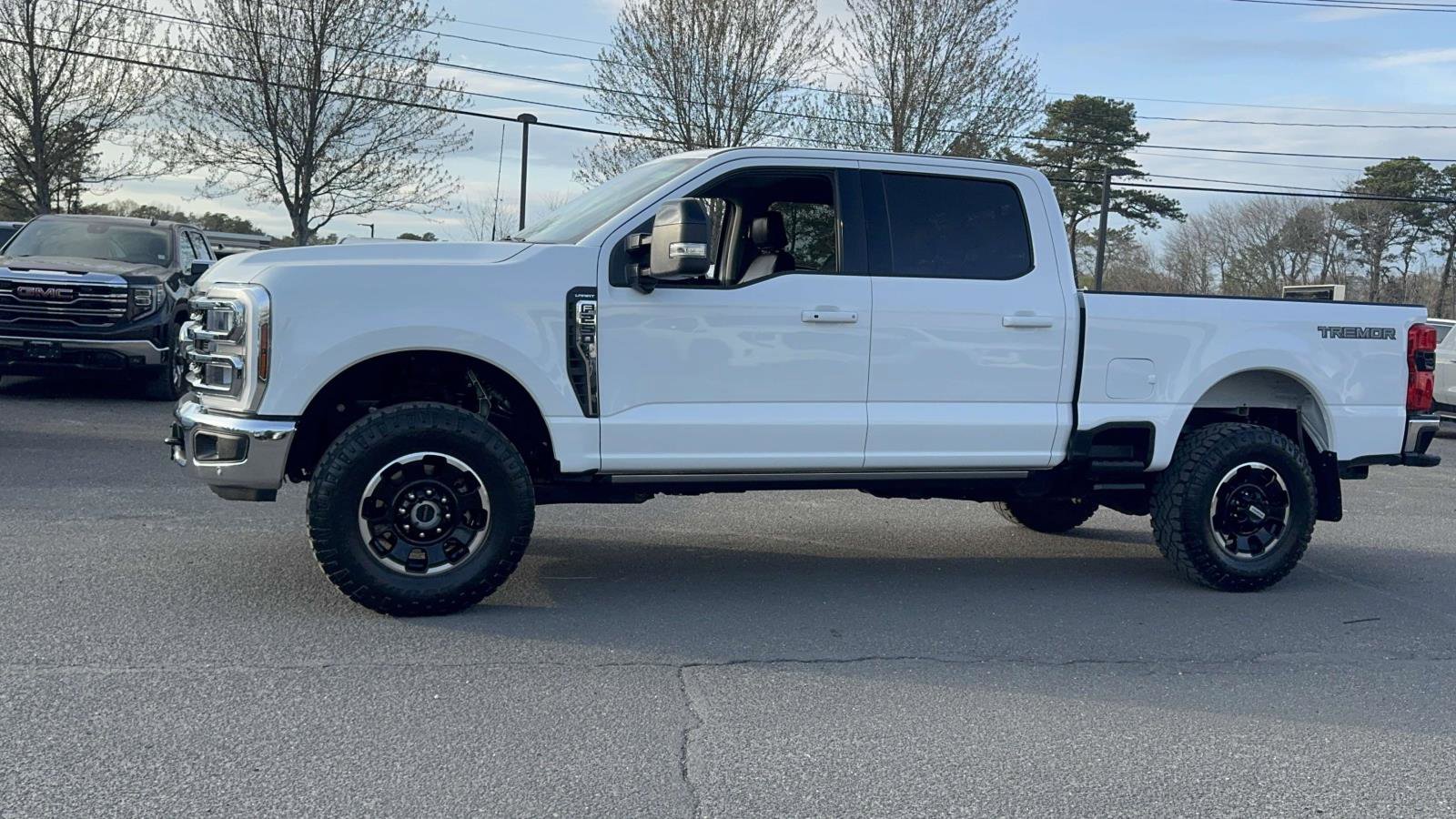 Used 2025 Ford F250 Lariat w/ Lariat Ultimate Package AWD/4WD image 4