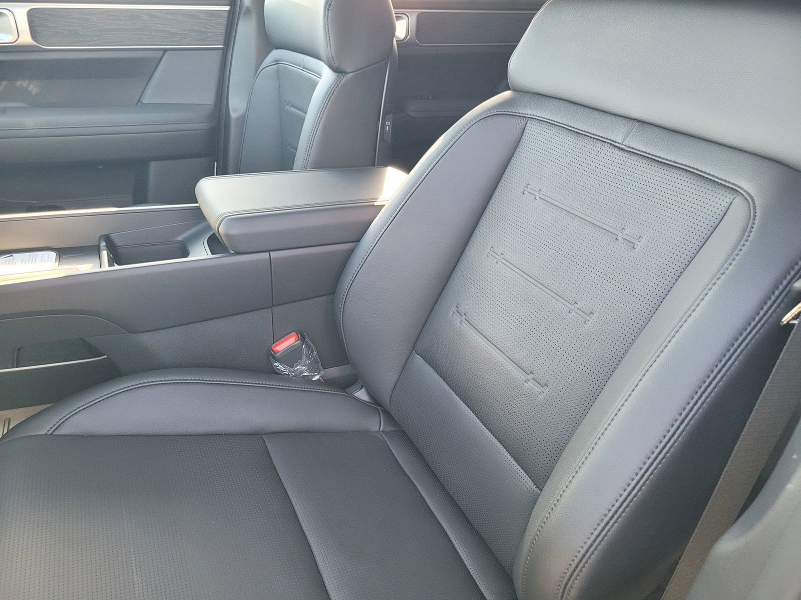 New 2026 Hyundai Santa Fe Limited image 12