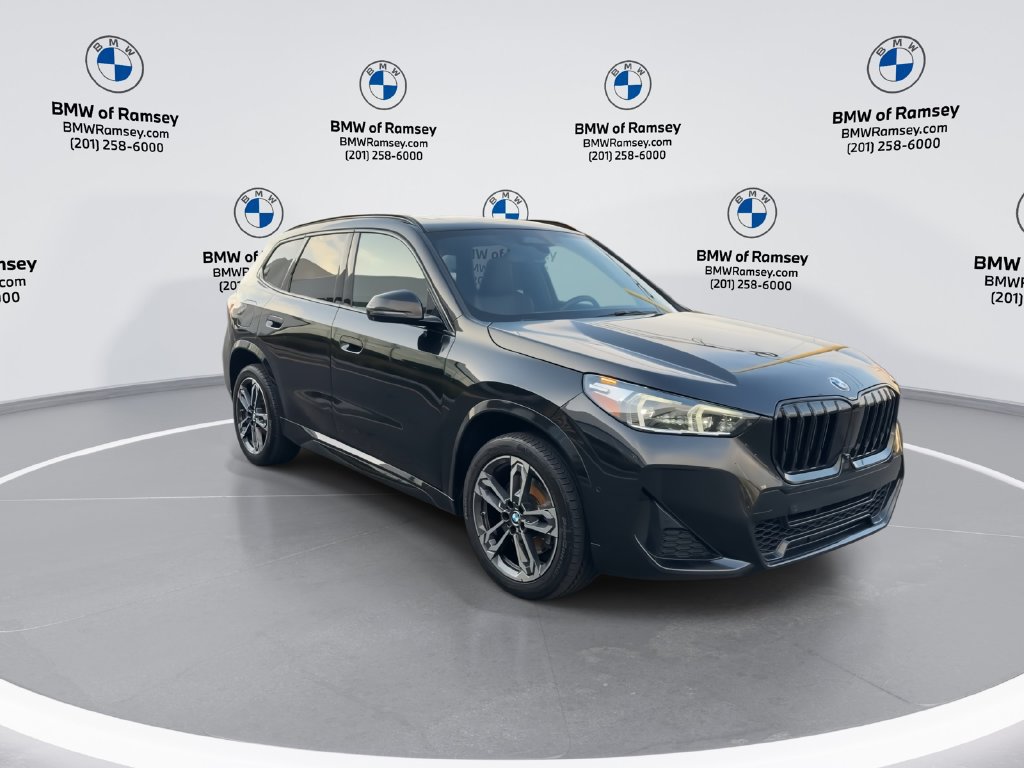 Used 2023 BMW X1 xDrive28i w/ Premium Package AWD/4WD image 2
