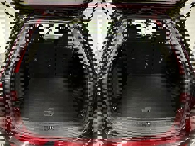 Used 2023 Jeep Grand Cherokee Laredo image 25