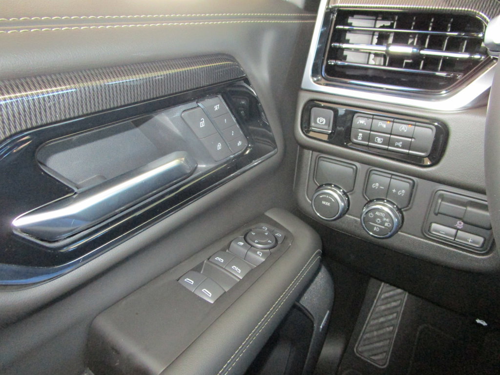 New 2026 GMC Yukon Elevation w/ Elevation Premium Package RWD image 34