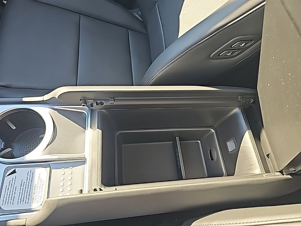 New 2026 Hyundai Ioniq 9 Limited image 25