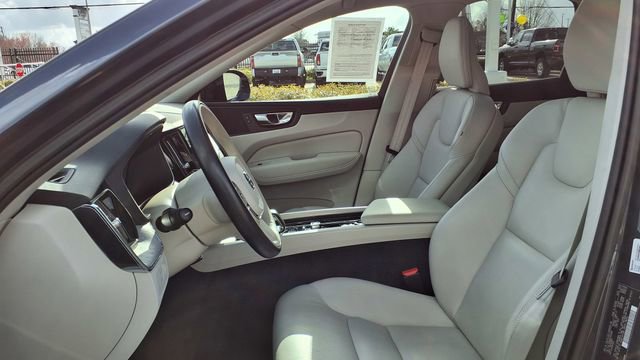 Certified 2023 Volvo XC60 B5 Plus w/ Climate Package image 14