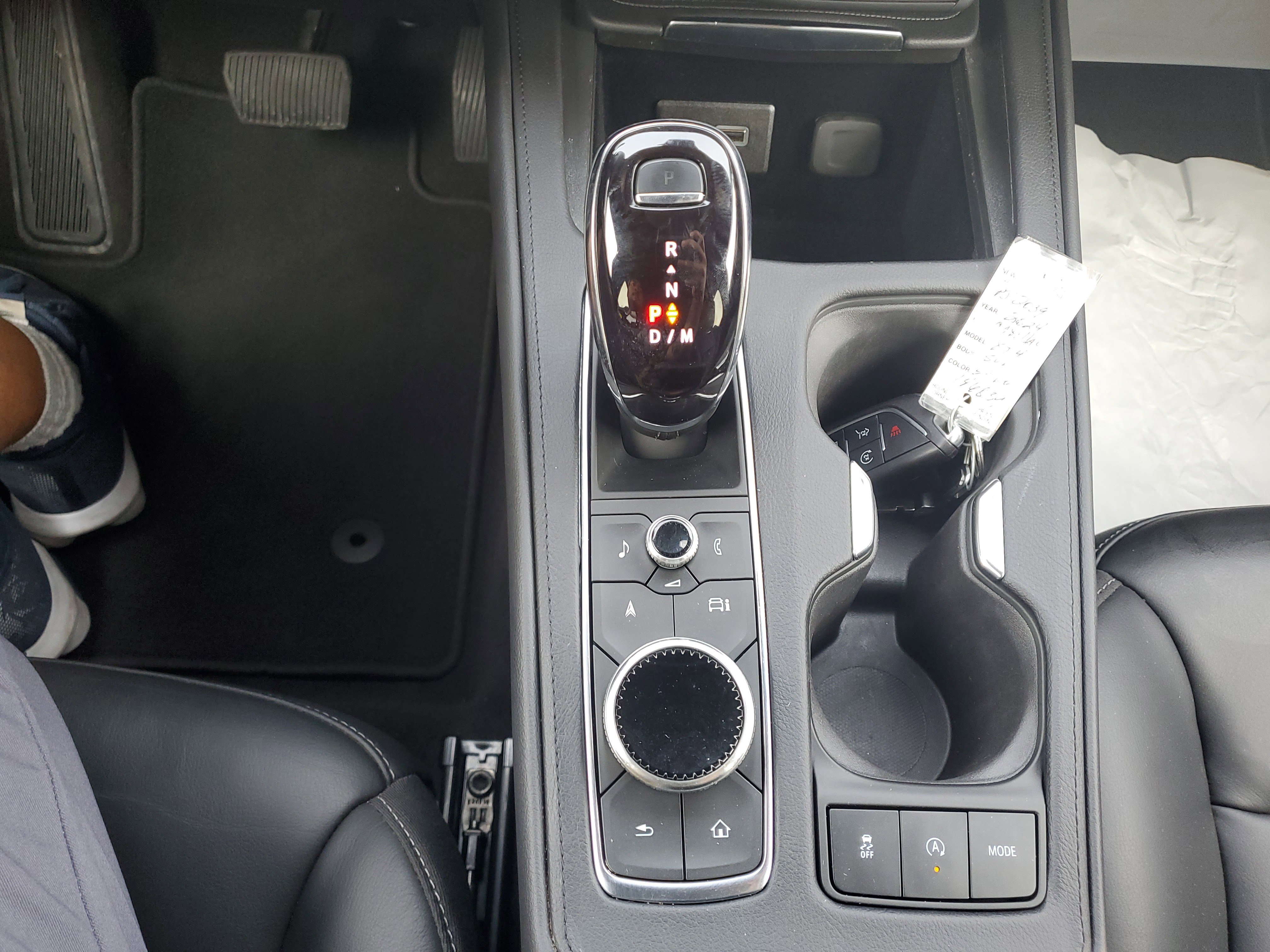 Used 2024 Cadillac XT4 Premium Luxury image 36