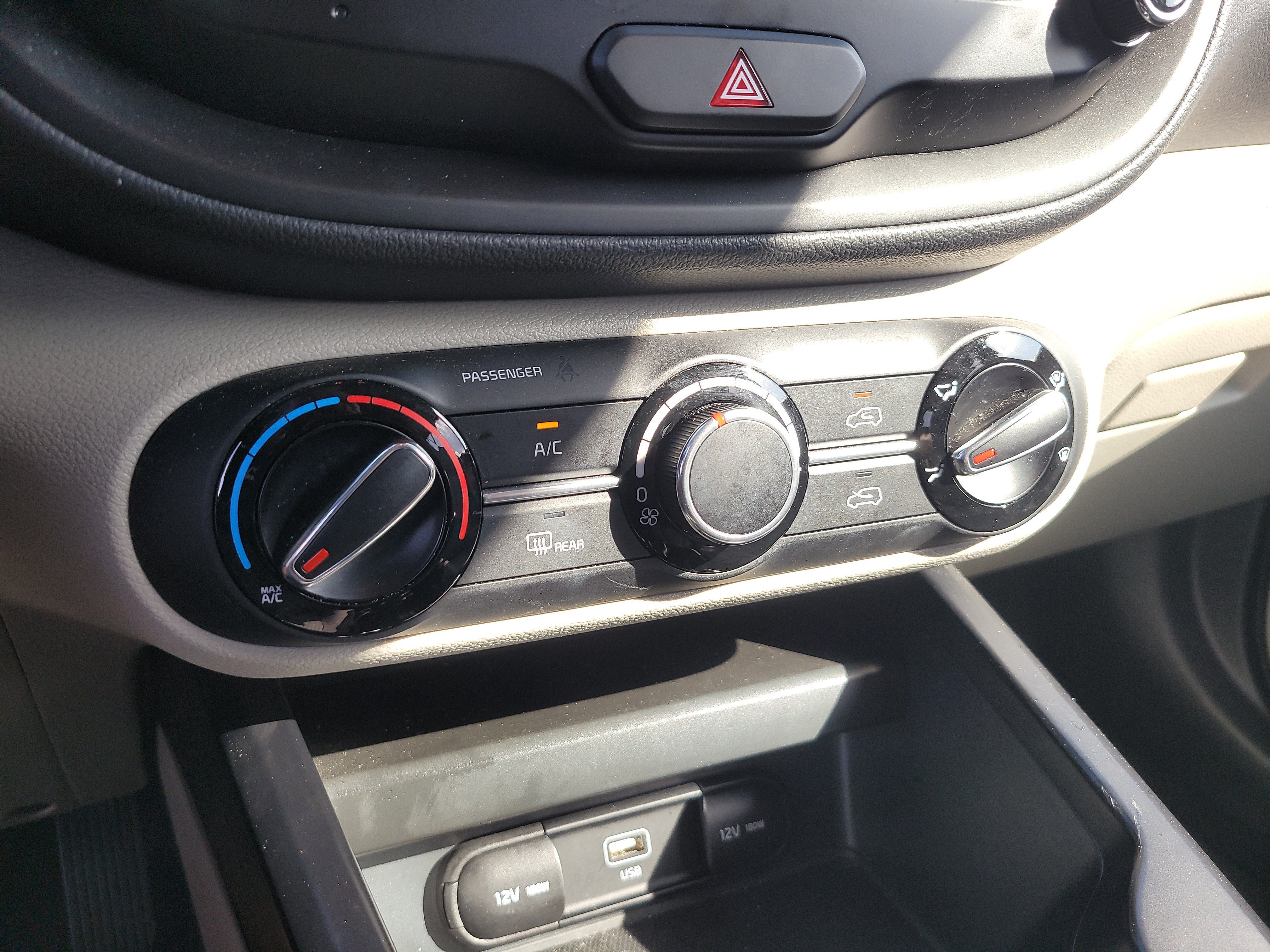 Used 2023 Kia Soul LX FWD image 22