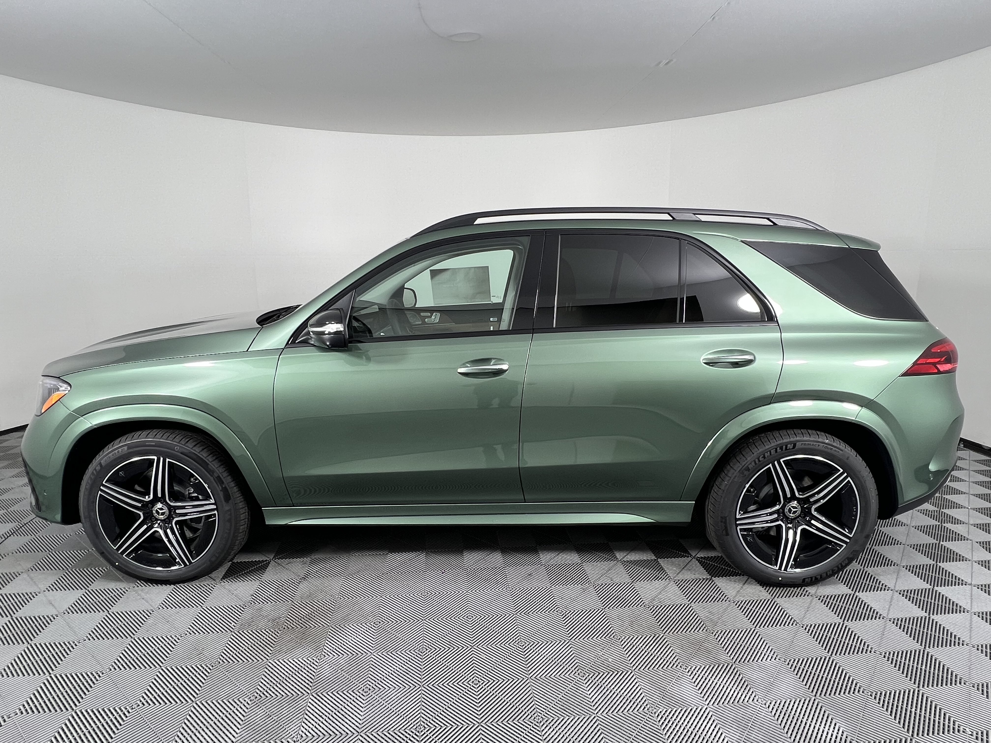 New 2026 Mercedes-Benz GLE 350 4MATIC image 9