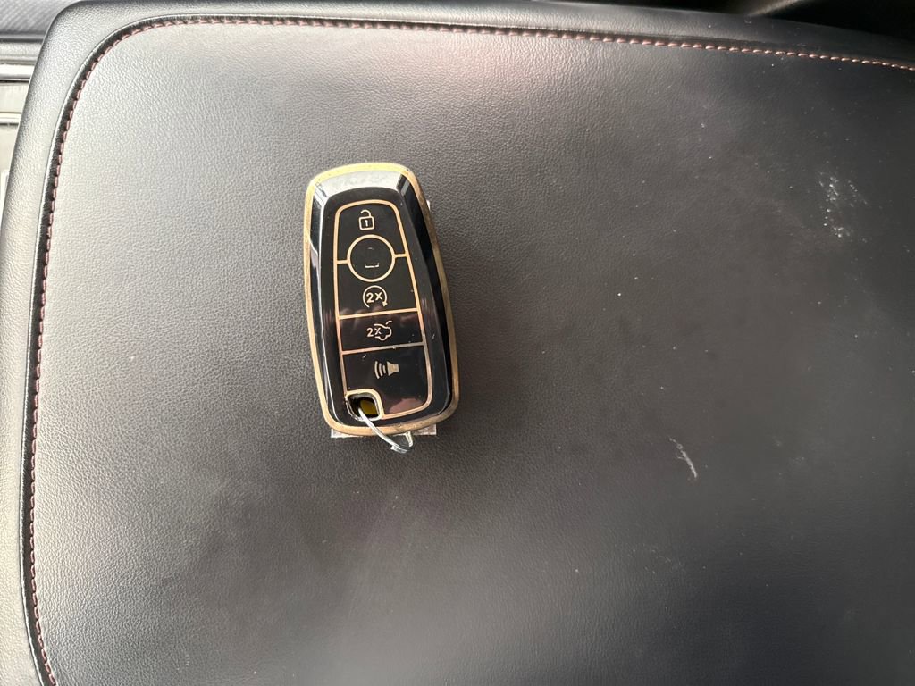 Used 2021 Lincoln Aviator Reserve w/ Equipment Group 208A image 38