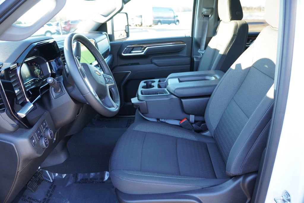 Certified 2025 Chevrolet Silverado 2500 LT w/ Convenience Package image 16