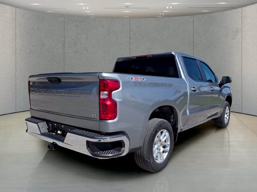 Used 2023 Chevrolet Silverado 1500 LT AWD/4WD image 6