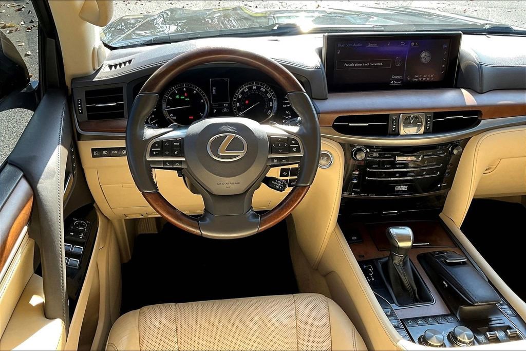 Used 2018 Lexus LX 570 4WD image 8