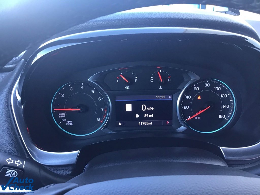 Used 2023 Chevrolet Traverse RS image 35