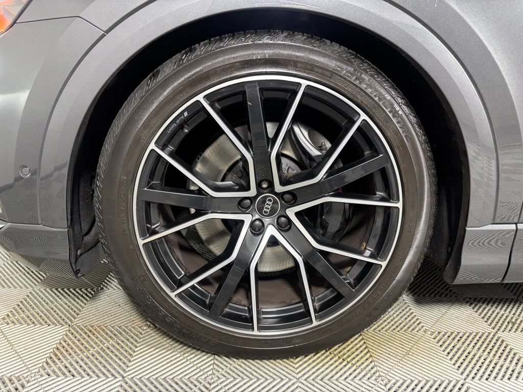 Used 2021 Audi SQ8 Premium Plus w/ SQ8 Black Optic Package AWD/4WD image 32