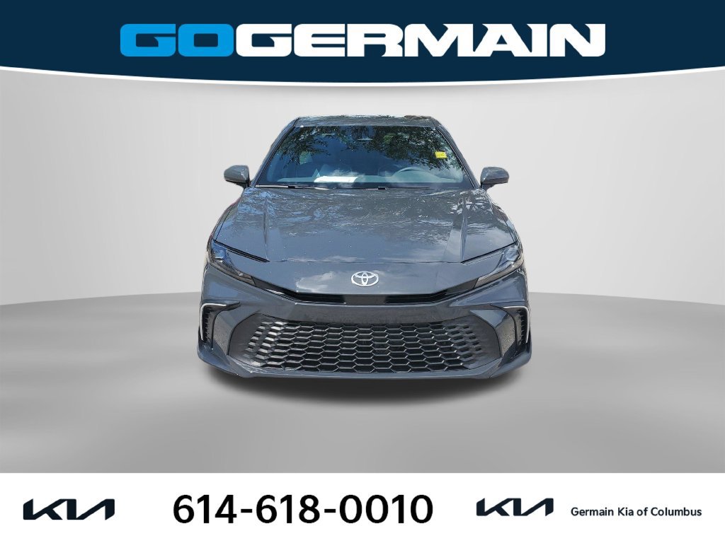 Used 2026 Toyota Camry SE FWD image 2