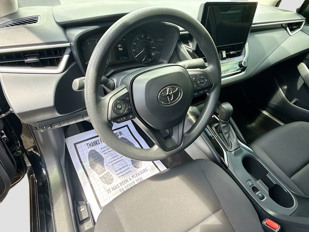 Used 2024 Toyota Corolla LE FWD image 12
