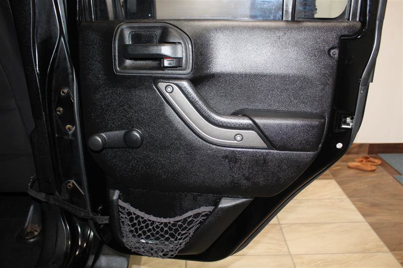 Used 2013 Jeep Wrangler Unlimited Sport w/ Connectivity Group AWD/4WD image 27