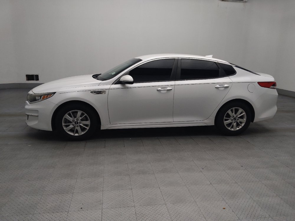 Used 2017 Kia Optima LX w/ Convenience Plus Package FWD image 2