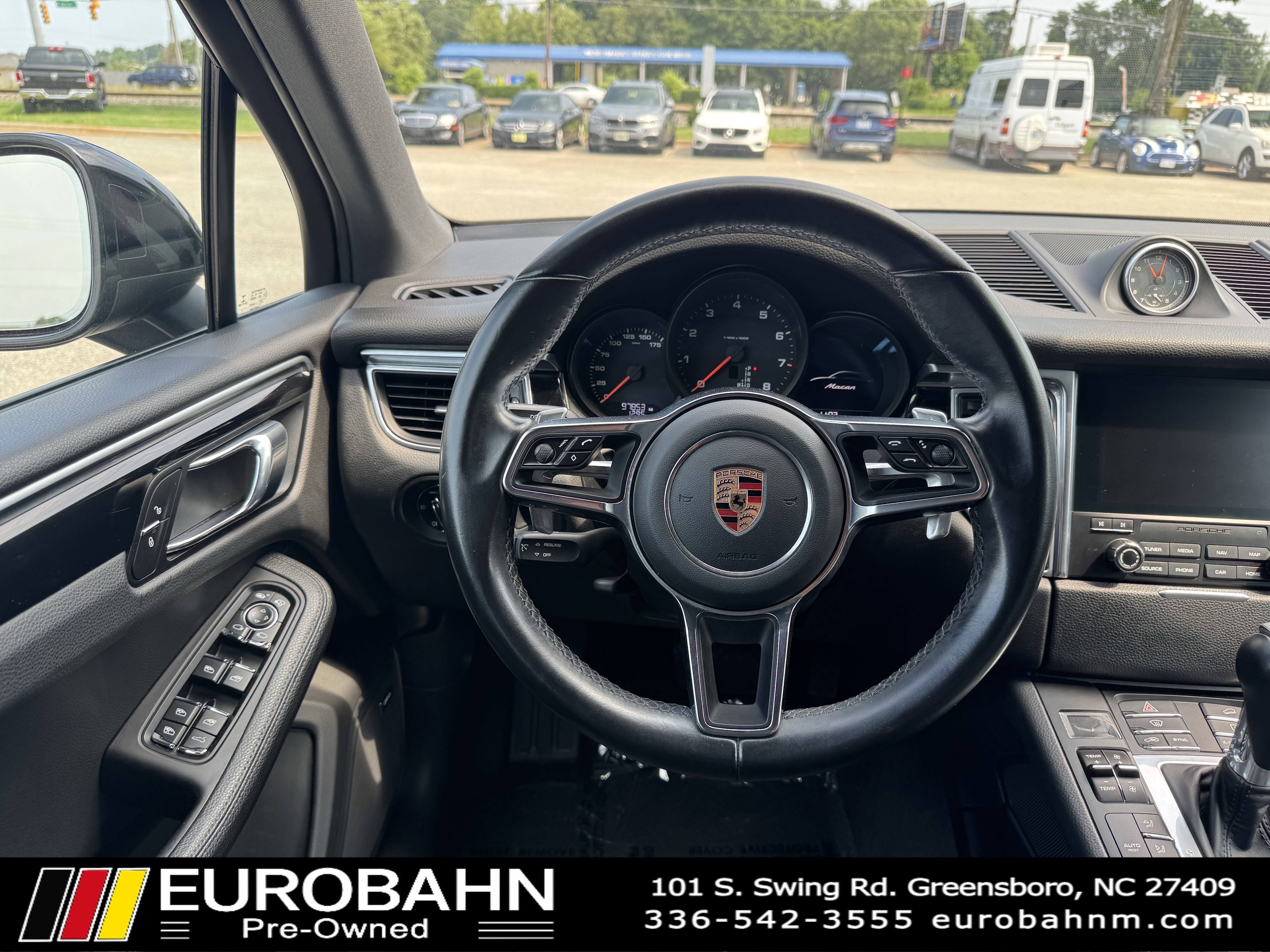 Used 2017 Porsche Macan image 20