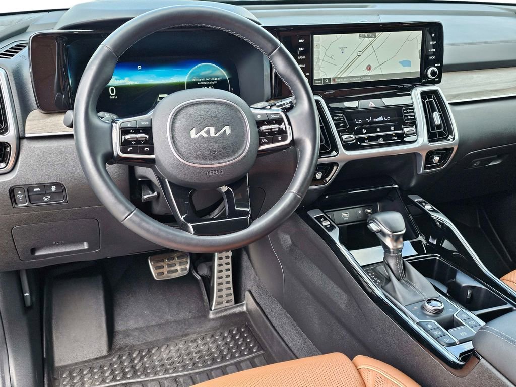 Certified 2022 Kia Sorento SX Prestige w/ Rust Color Package image 36