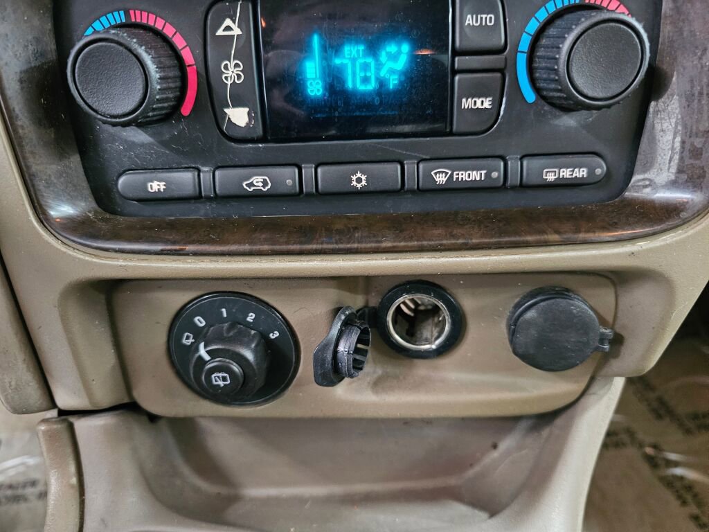 Used 2004 Buick Rainier CXL image 23