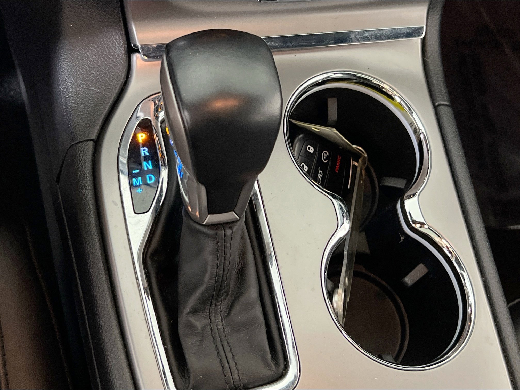 Used 2022 Jeep Grand Cherokee Limited image 17