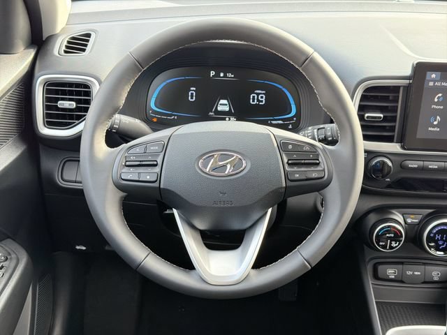 New 2025 Hyundai Venue SEL FWD image 13