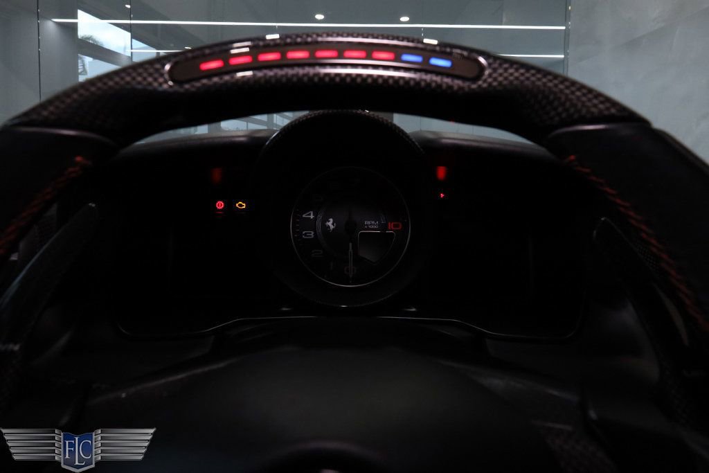 Used 2020 Ferrari F8 Tributo image 33