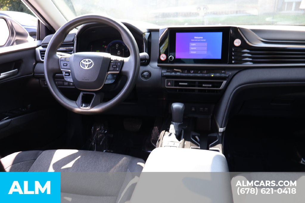 Used 2025 Toyota Camry LE FWD image 23
