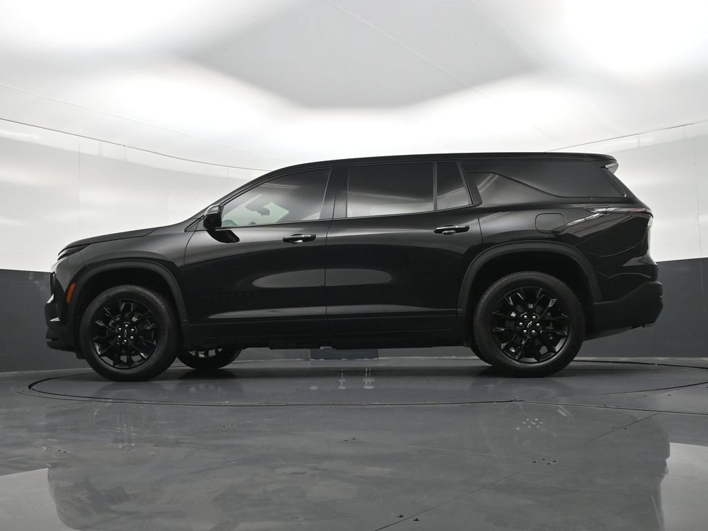 Used 2024 Chevrolet Traverse LS w/ Midnight/Sport Edition FWD image 25