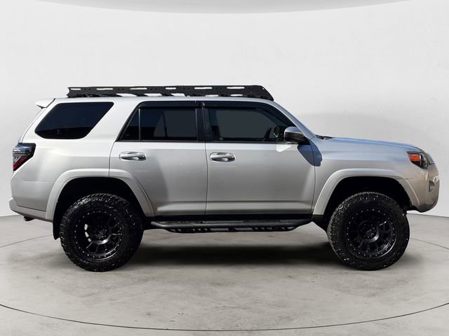 Used 2021 Toyota 4Runner SR5 AWD/4WD image 6