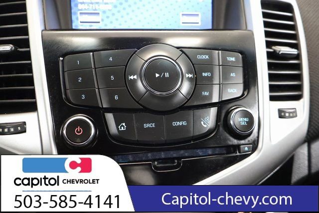 Used 2016 Chevrolet Cruze LT w/ Technology Package image 21