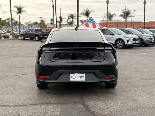 Used 2024 Toyota Prius Prime SE image 7