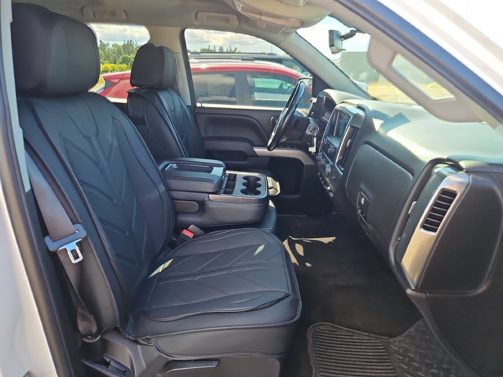 Used 2018 Chevrolet Silverado 1500 LT w/ Texas Edition AWD/4WD image 28