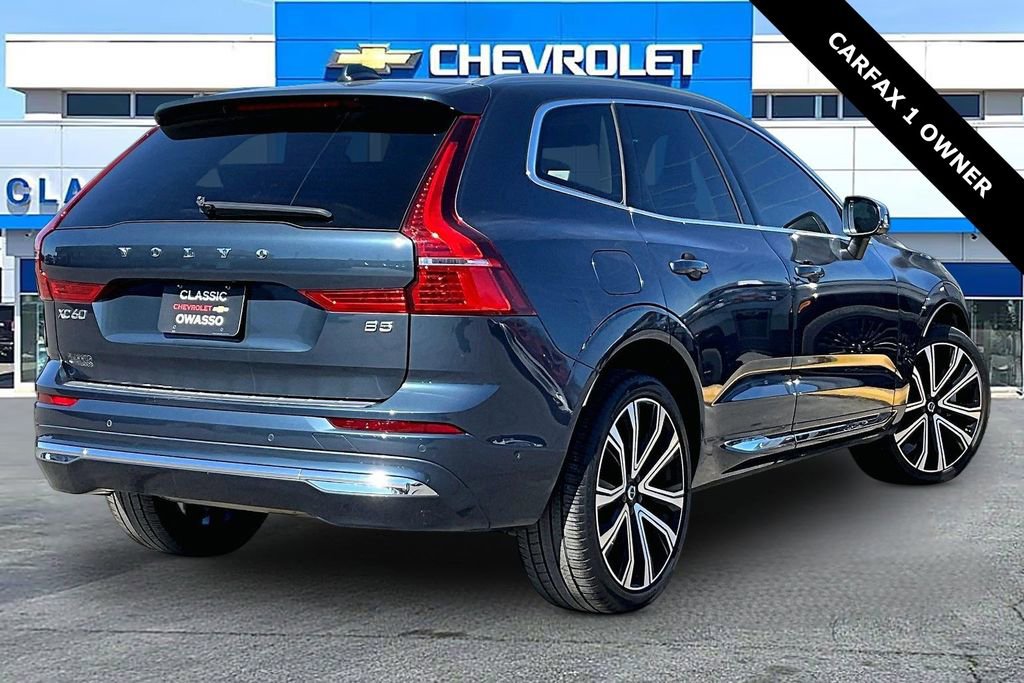 Used 2023 Volvo XC60 B5 Ultimate w/ Climate Package image 5