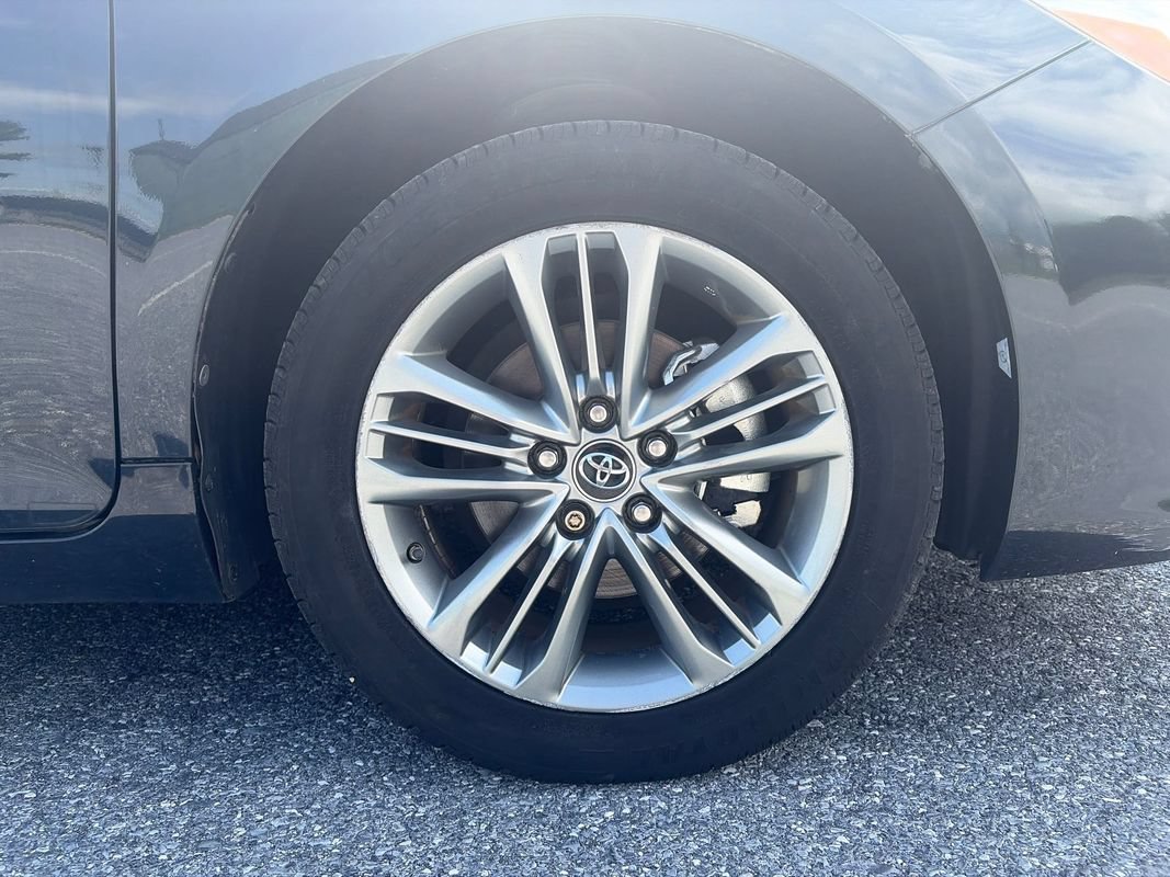 Used 2017 Toyota Camry SE FWD image 30